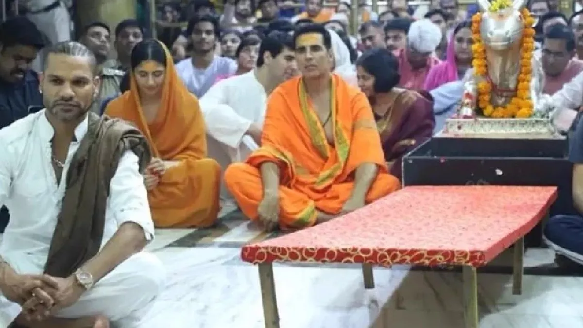 Shikhar Dhawan visits Mahakaleshwar temple, prays for India’s World Cup